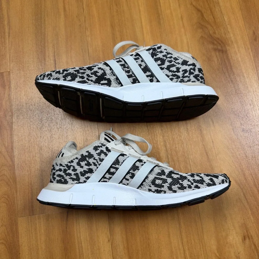 Adidas Swift Run X Womens Sneakers Leopard Print Black White FY2998 Size 8.5